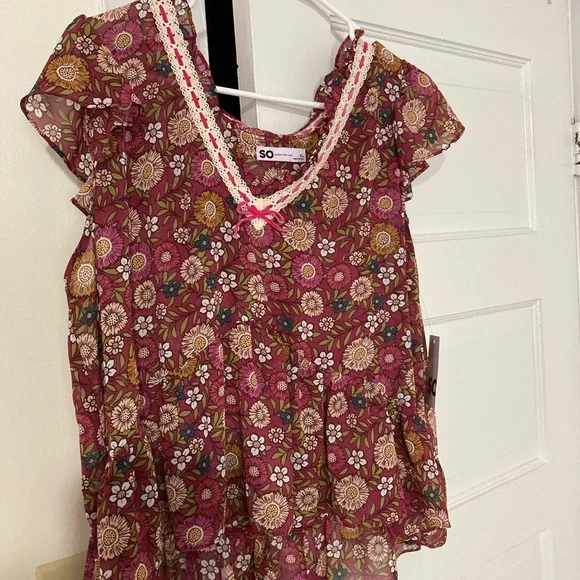 Floral Pink Blouse with Lace Trim NWTS - Picture 2 of 11